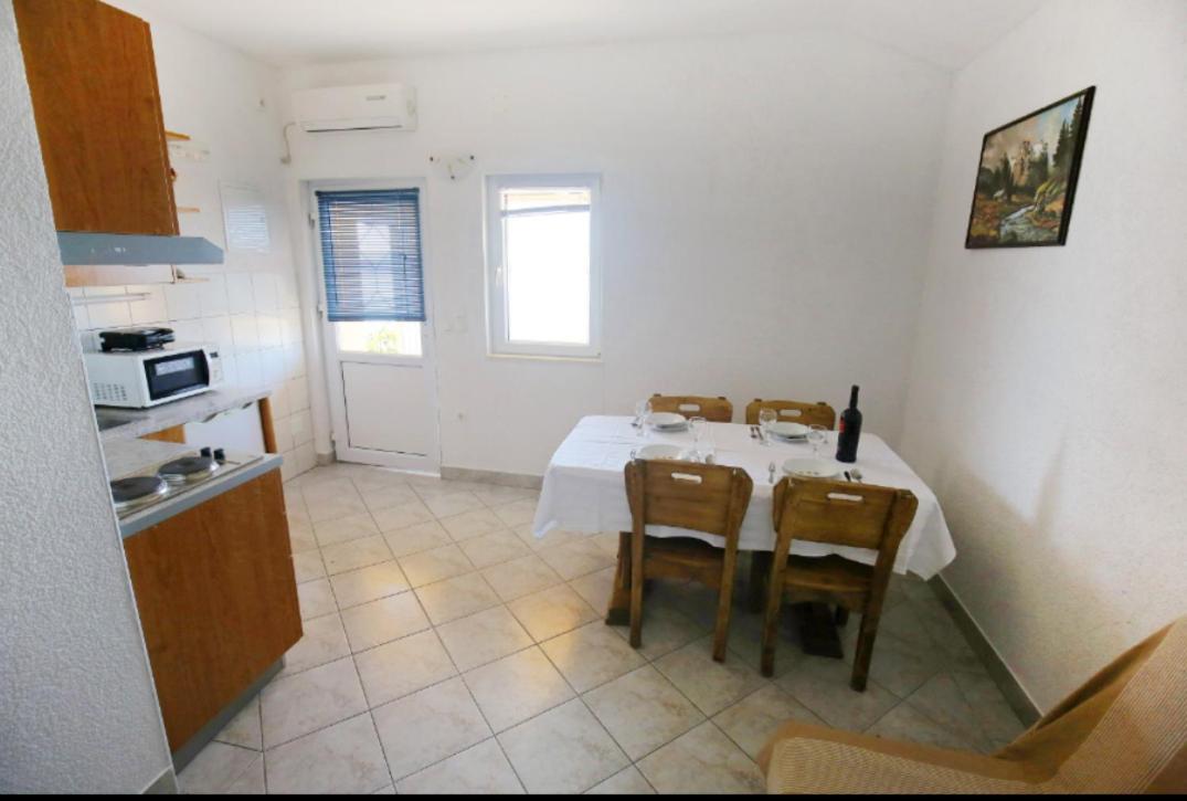 Apartmani Mirjana Трибань-Крушчица Экстерьер фото