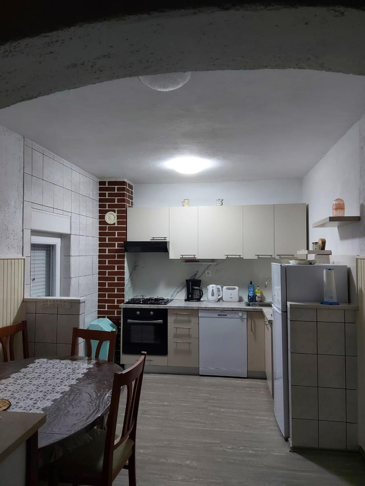 Apartmani Mirjana Трибань-Крушчица Экстерьер фото