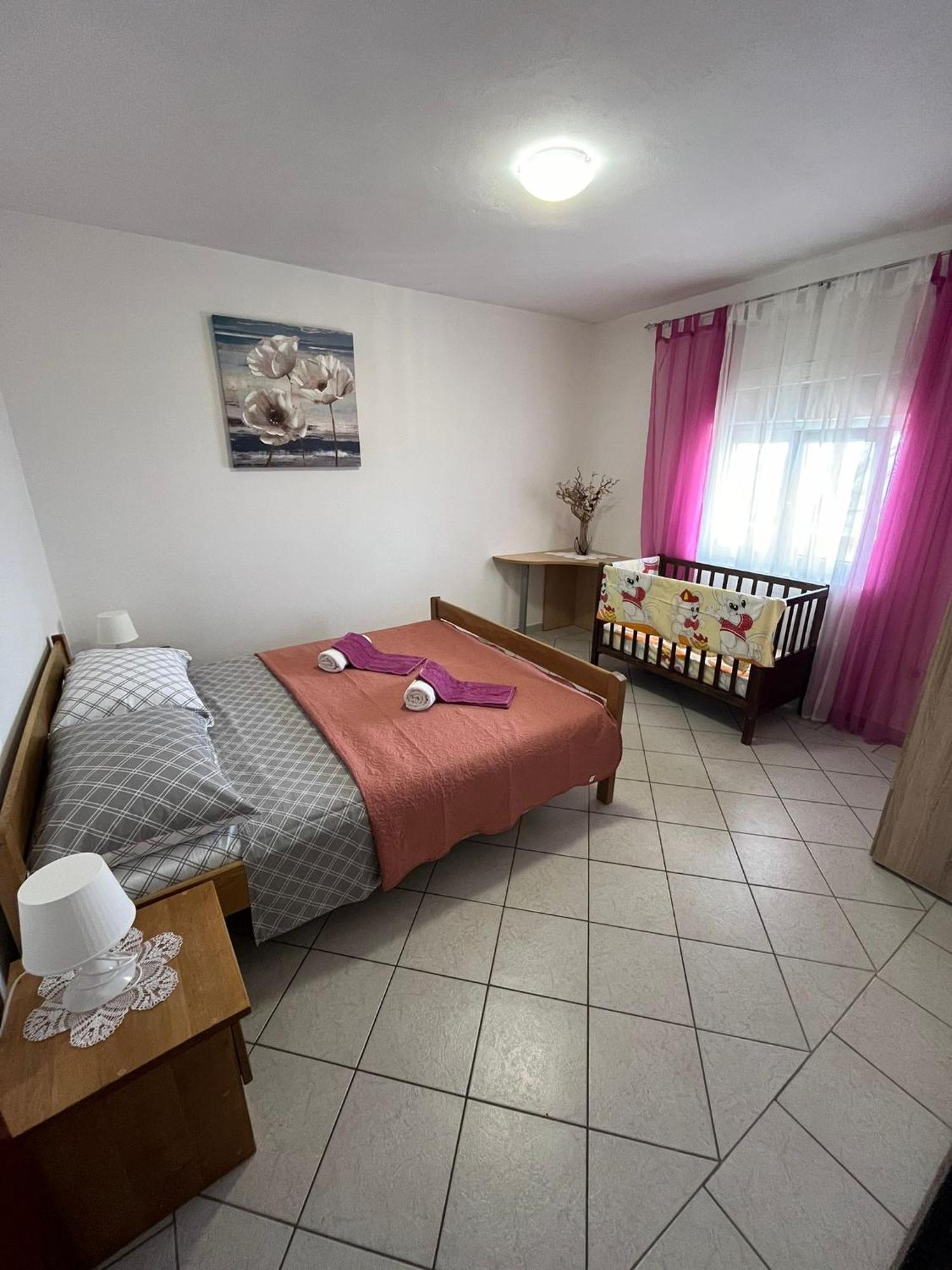 Apartmani Mirjana Трибань-Крушчица Экстерьер фото